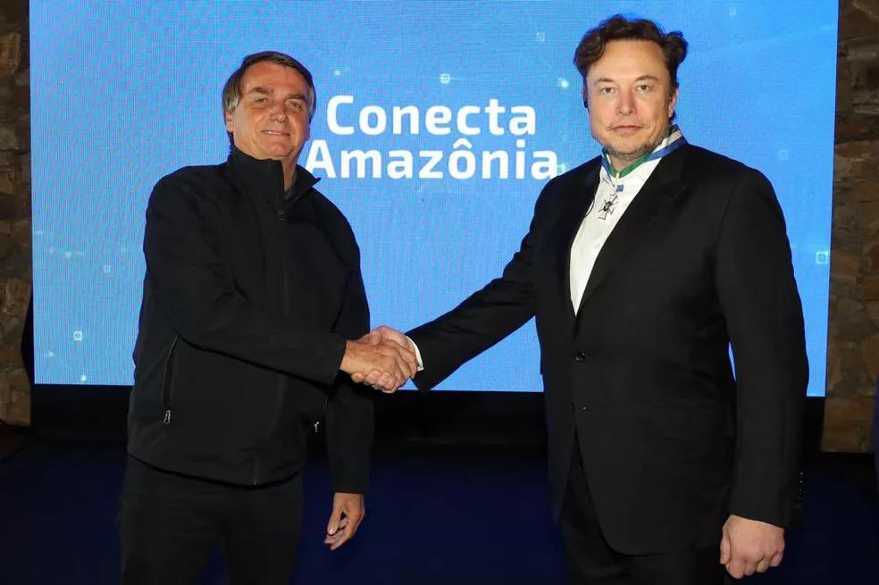 Musk comemora lançamento do Starlink para conectar 19 mil escolas e monitorar a Amazônia