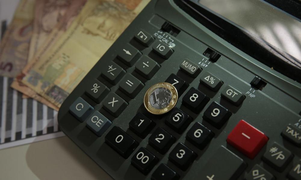  Economia brasileira cresce 1% no 1º tri de 2022 com ajuda de serviços, diz IBGE 