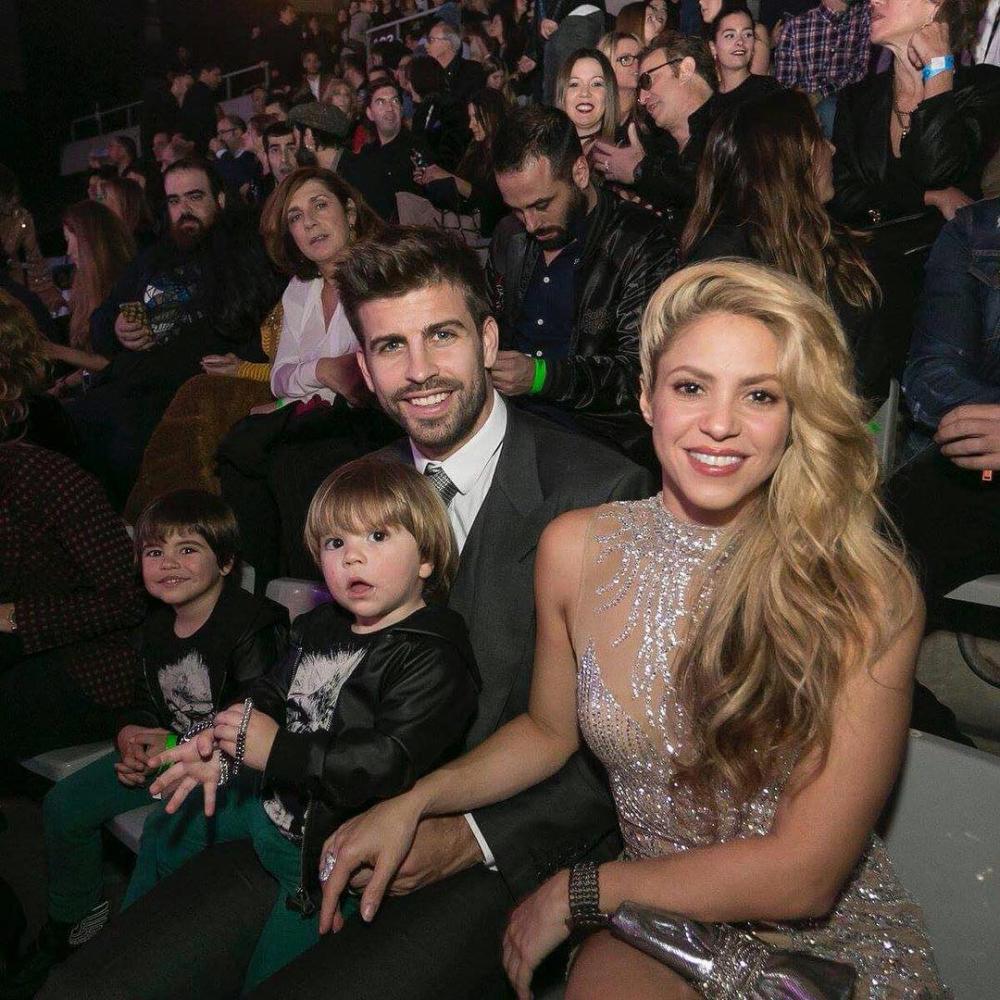 Shakira e Gerard Piqué anunciam separação após 12 anos de relação