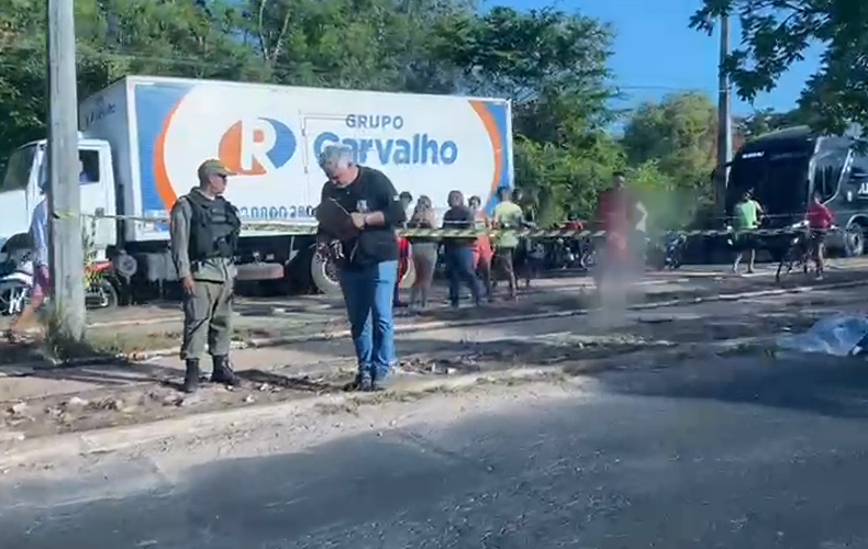 Homem de 60 anos morre após ser atropelado por carro em avenida da zona leste de Teresina
