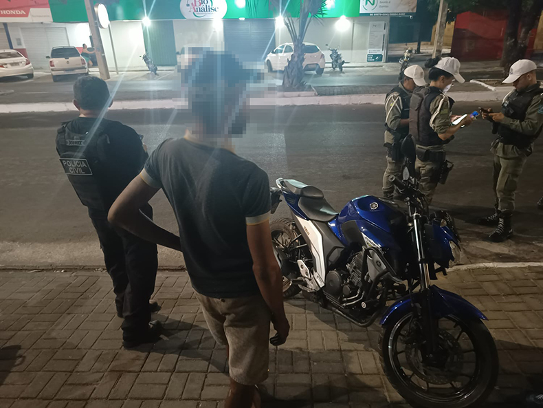 Mais de 20 pessoas são conduzidas e uma é presa durante blitzen em Teresina