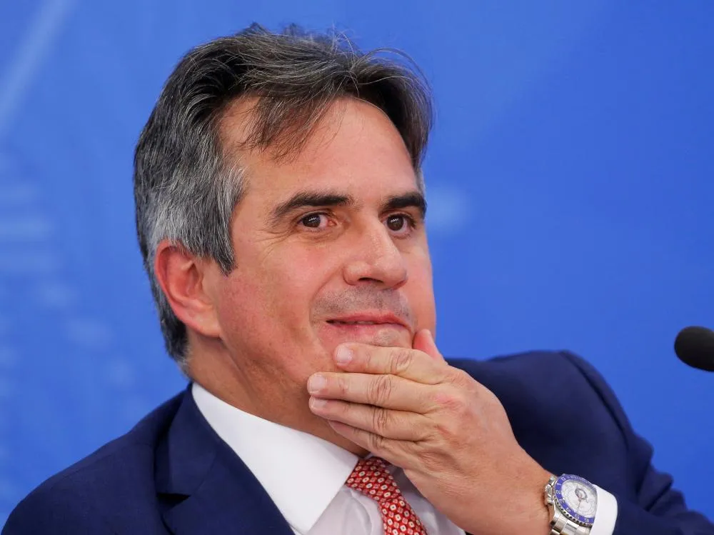 Ciro Nogueira chama anúncio de Rafael Fonteles sobre porto de “improviso e propaganda eleitoreira”