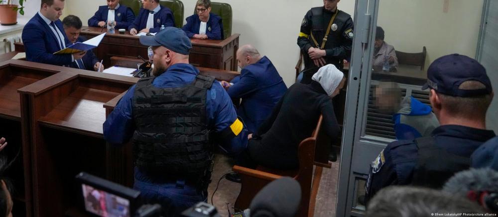 Soldado russo julgado na Ucrânia se declara culpado