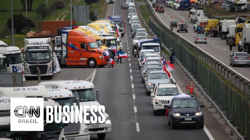 Caminhoneiros que usam diesel esperam mais de 12 horas para abastecer na Argentina